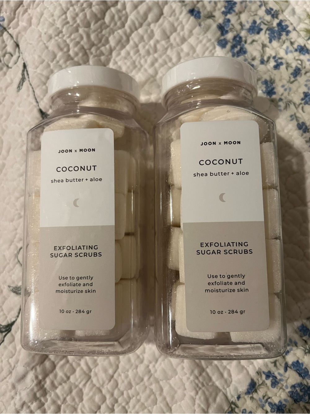Coconut Exfoliating Sugar Scrub Cubes — White